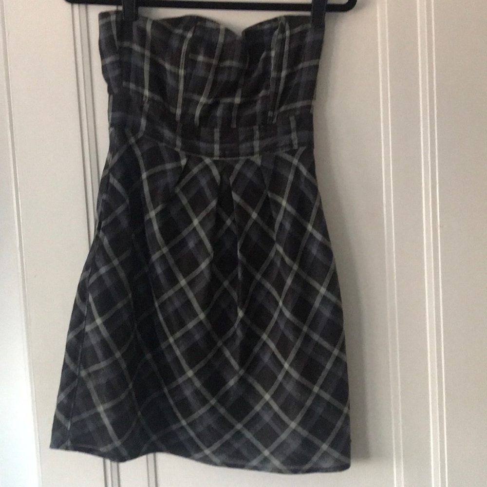 Strapless dress